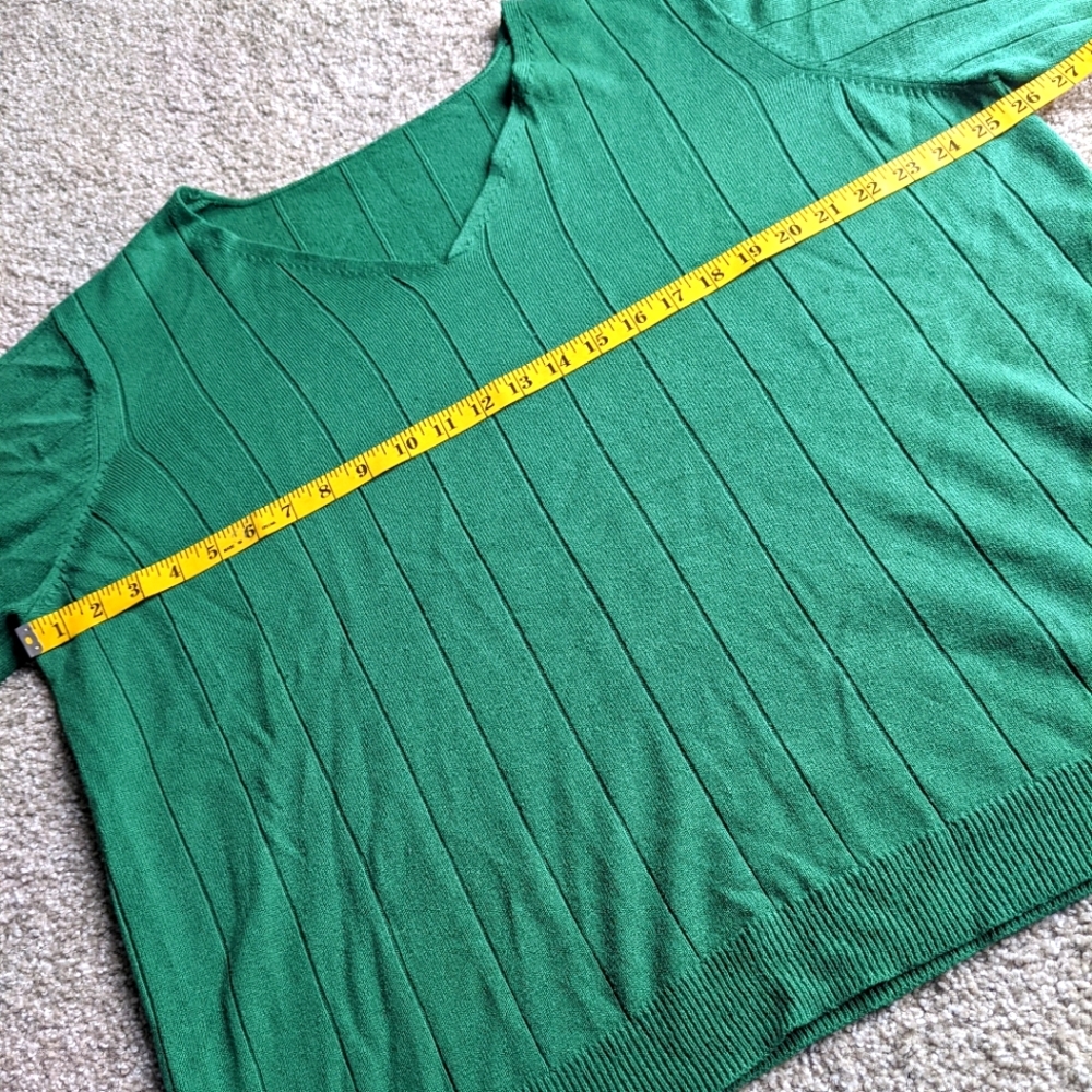 (2/$25) Long sleeve green sweater top v-neck XL - Picture 10 of 12